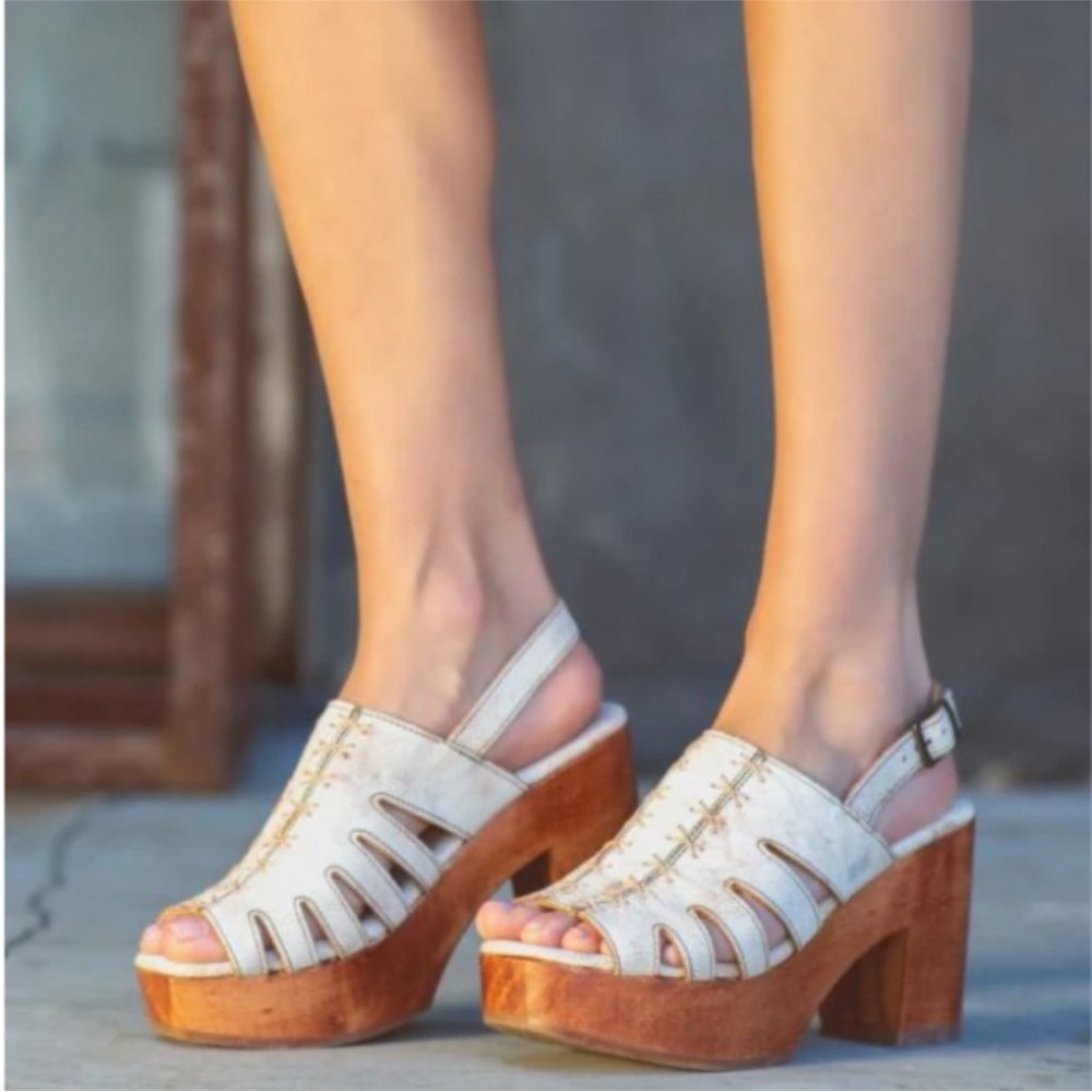 Free People Cream and Tan Platform Slingback Clogs